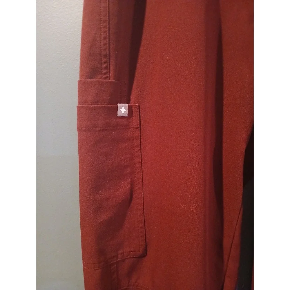 FIGS Scrub Pants Cargo Pockets Elastic Waist Burgundy Red Women's Size Small